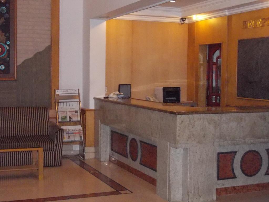 Hotel Metro Manor Chennai Exterior photo